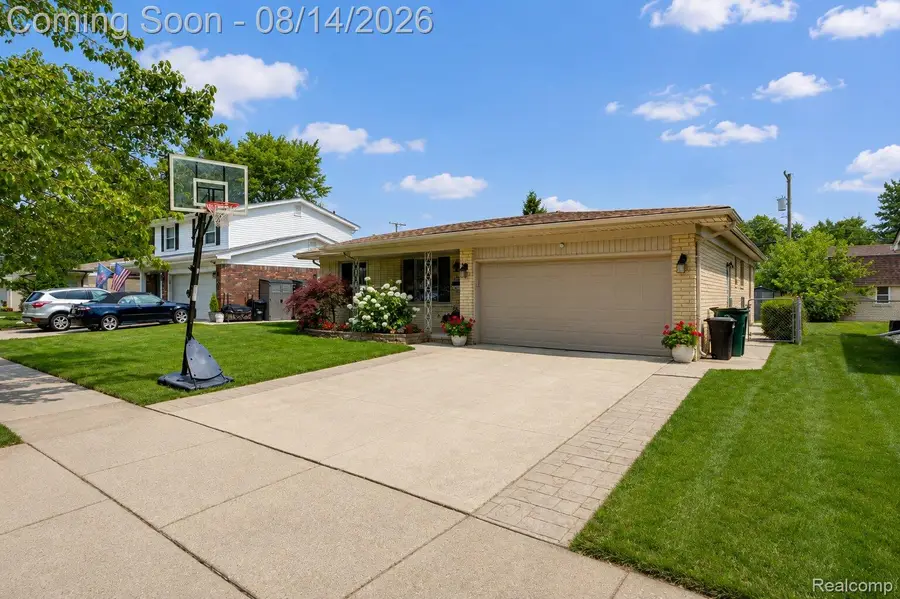 2730 Rhodes Drive, Troy, MI 48083 - #2