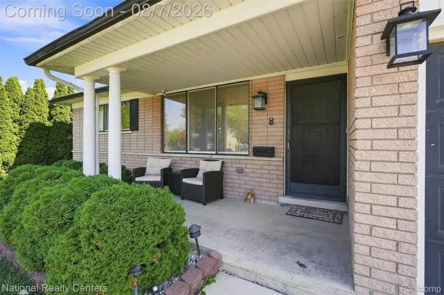 33625 Kennedy Drive, Sterling Heights, MI 48310 - #3
