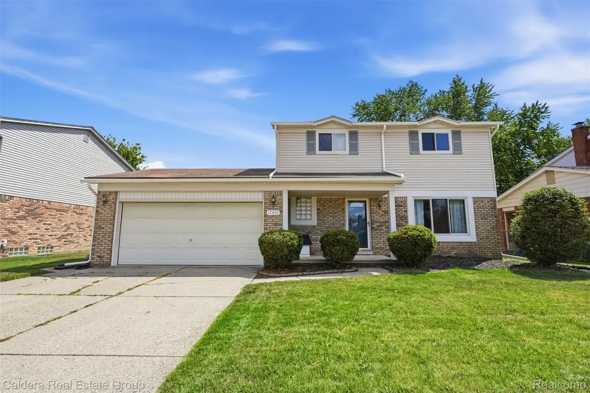 17592 Knollwood Drive, Clinton, MI 48038 - #1