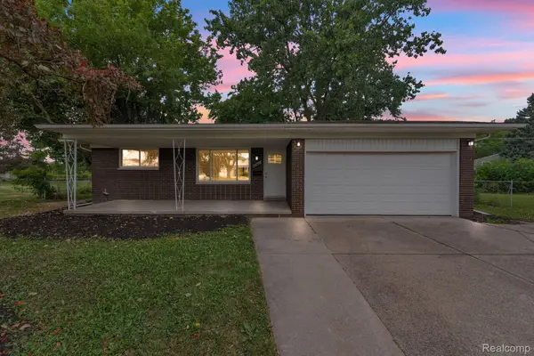 34715 Robinson Court, SterlingHeights, MI 48310