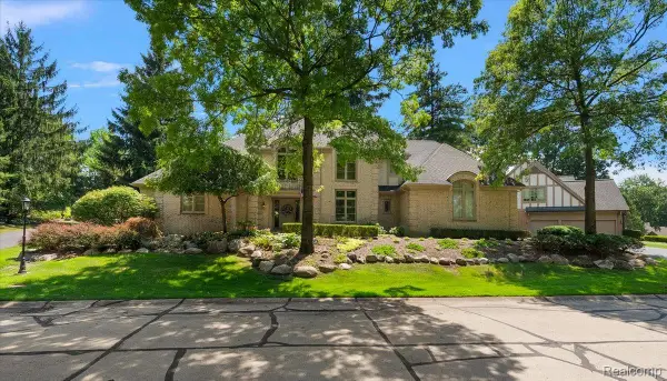 1086 Autumn Lane, BloomfieldHills, MI 48304