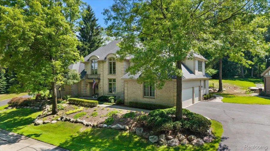1086 Autumn Lane, Bloomfield, MI 48304 - #2