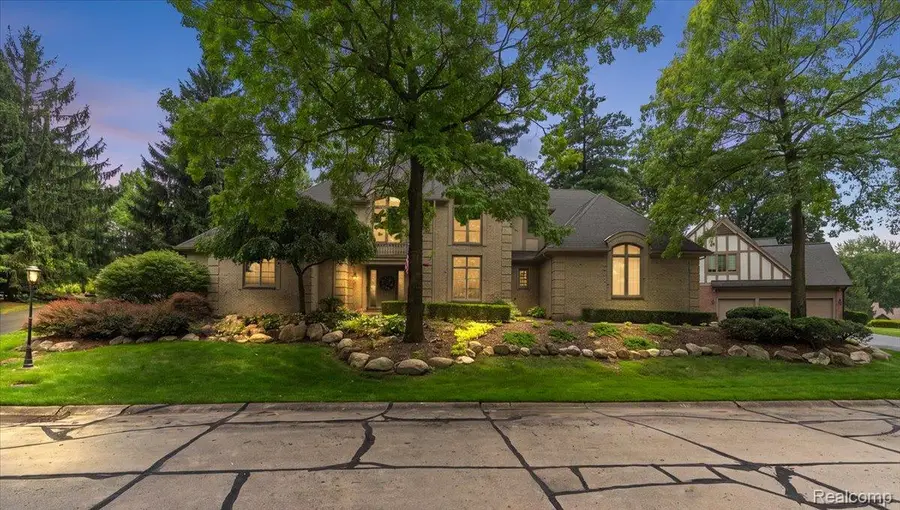 1086 Autumn Lane, Bloomfield, MI 48304 - #3