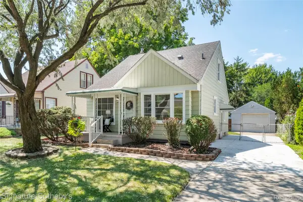 2650 Grindley Park Street, Dearborn, MI 48124