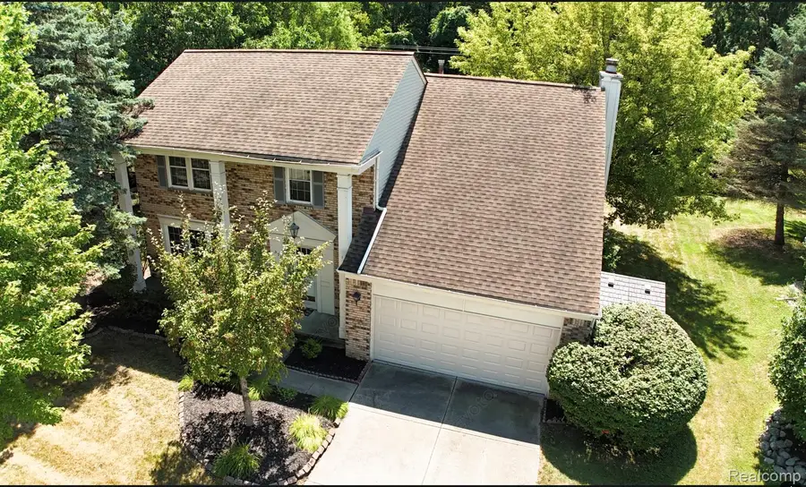 552 Whitney Drive, Rochester Hills, MI 48307 - #2