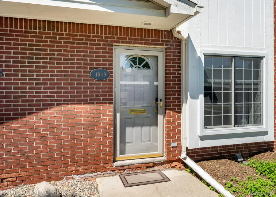 4949 Crooks Road, Royal Oak, MI 48073 - #3