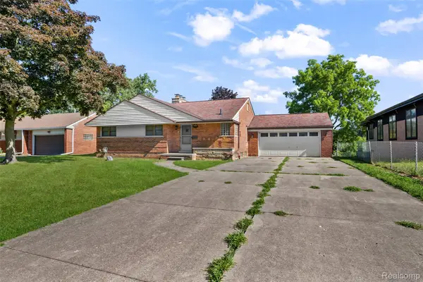 25212 Fairway Drive, Dearborn, MI 48124