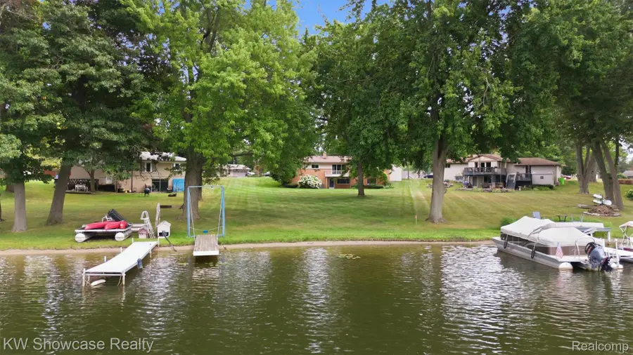 804 Bonita Drive, White Lake, MI 48383 - #3