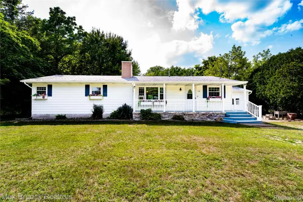 216 Crawford Drive, Merrill, MI 48637