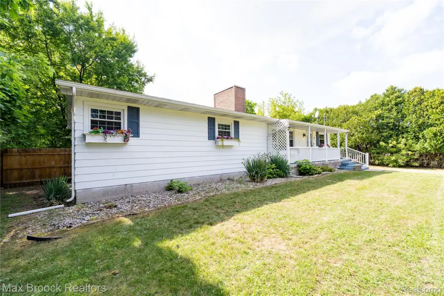 216 Crawford Drive, Merrill, MI 48637 - #2