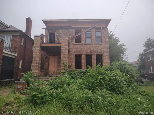3243 Tuxedo Drive, Detroit, MI 48092