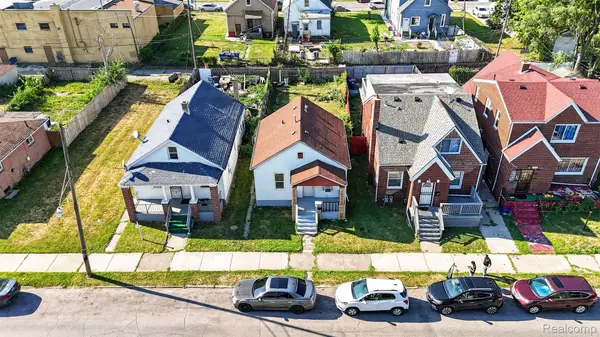 5105 Yemans Street, Hamtramck, MI 48212