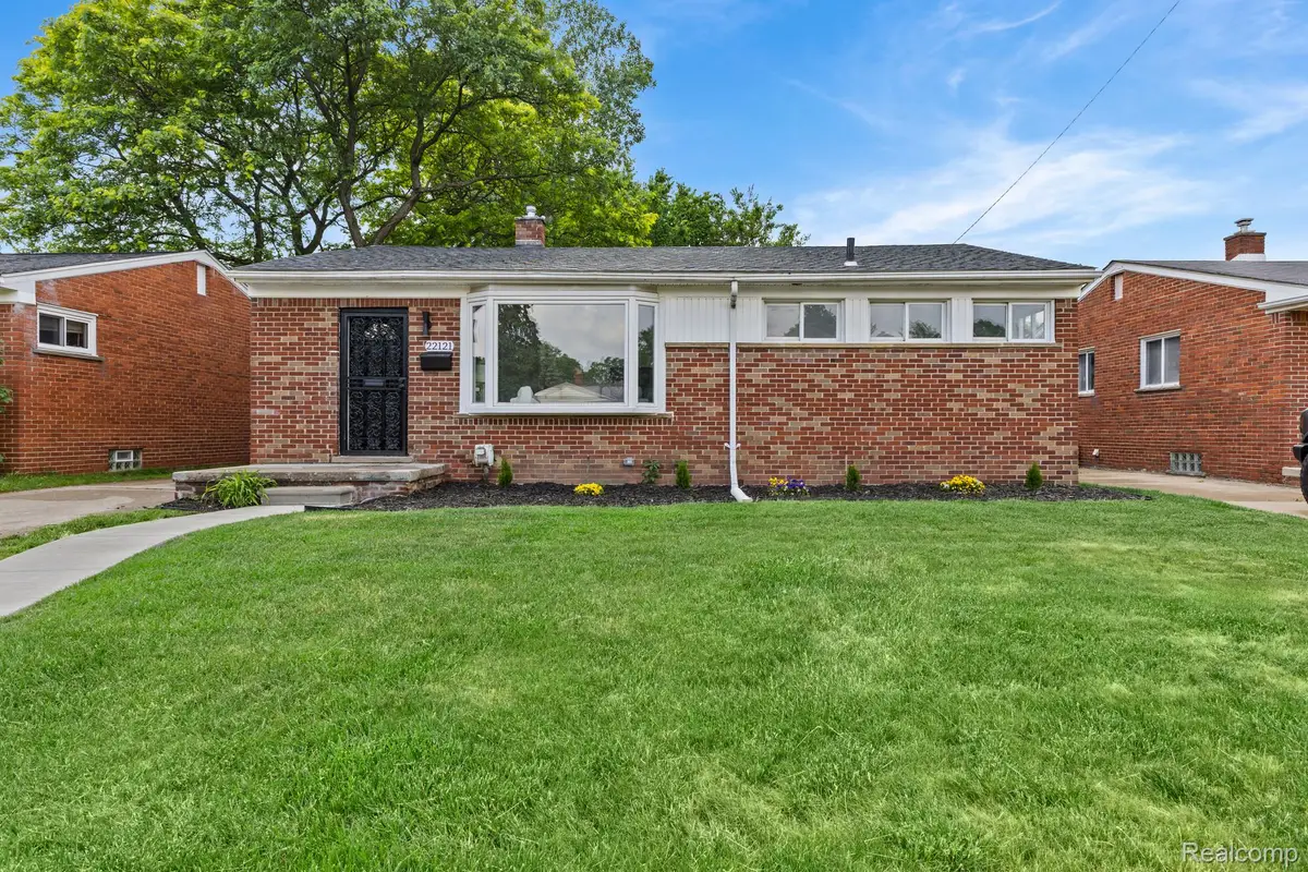 22121 Whitmore Street, Oak Park, MI 48237 - #1