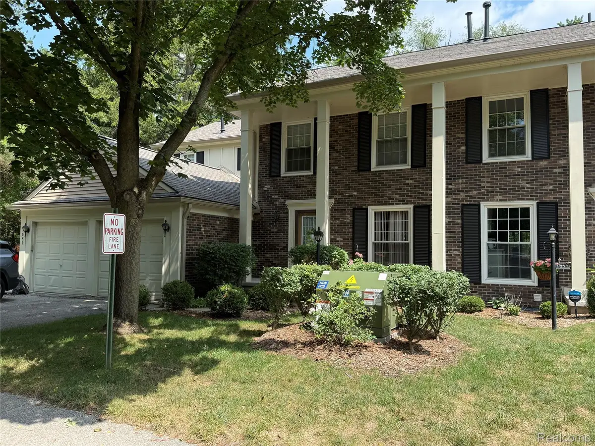 1079 Paint Creek Lane #379, Rochester Hills, MI 48306 - #1