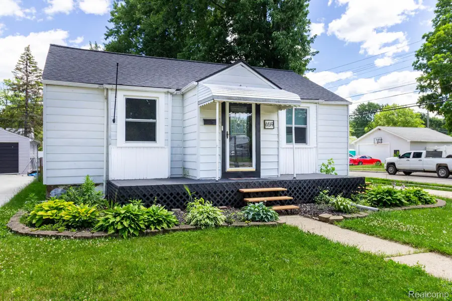 659 Gargantua Avenue, Clawson, MI 48017 - #2