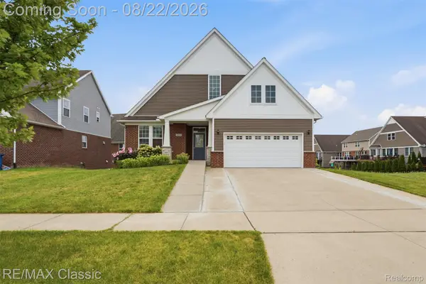36945 Everett Drive, Westland, MI 48185