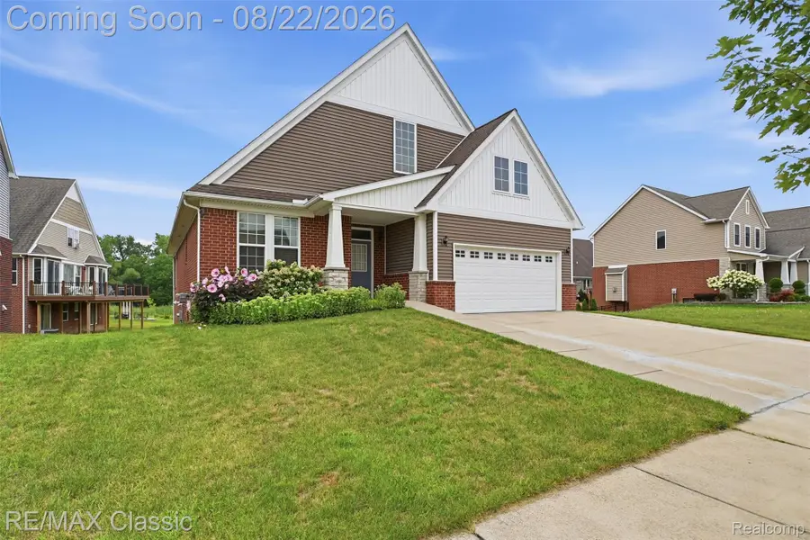 36945 Everett Drive, Westland, MI 48185 - #2