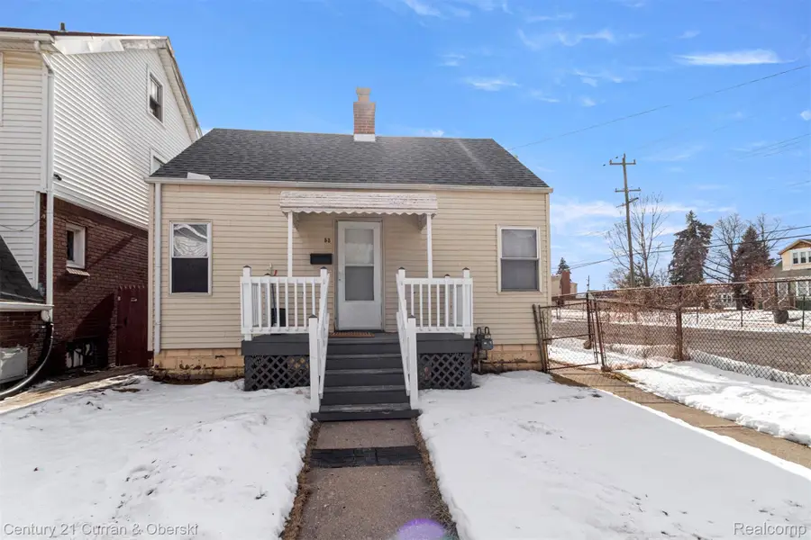 53 W Charlotte Street, Ecorse, MI 48229 - #2