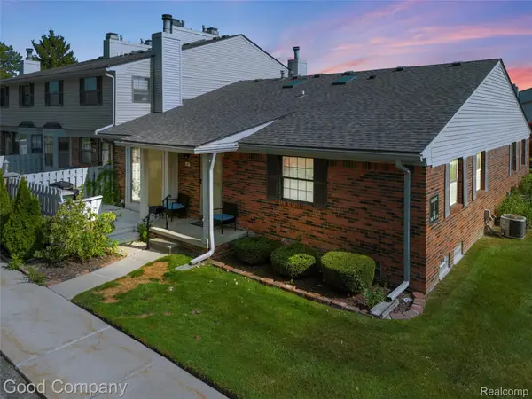 1801 Vine Way Drive #4, Canton, MI 48188