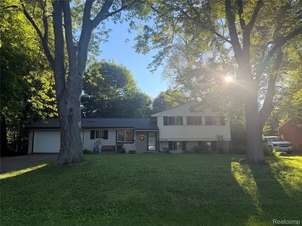 29191 Bannockburn Street, Farmington, MI 48334