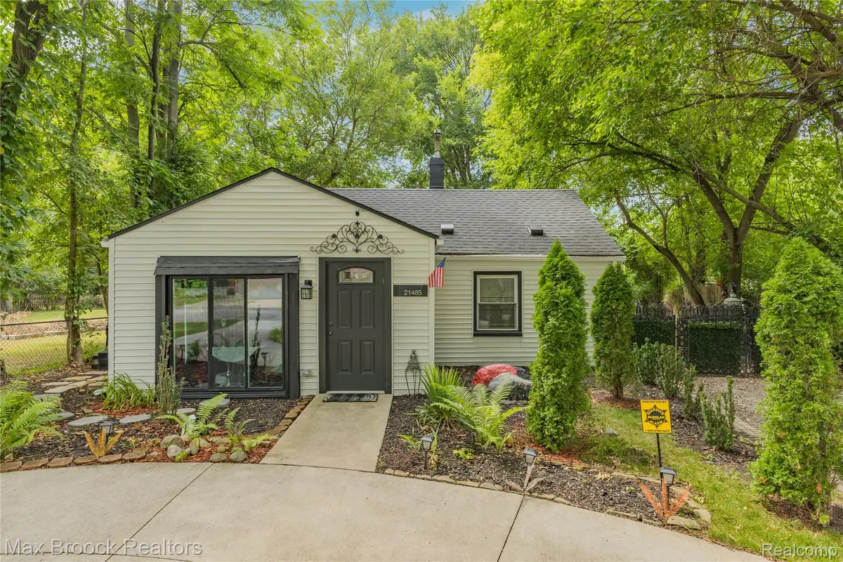 21485 Indian Street, Southfield, MI 48033 - #1