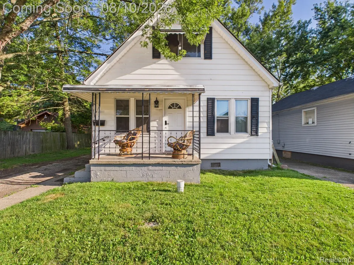8262 Packard Avenue, Warren, MI 48089 - #1