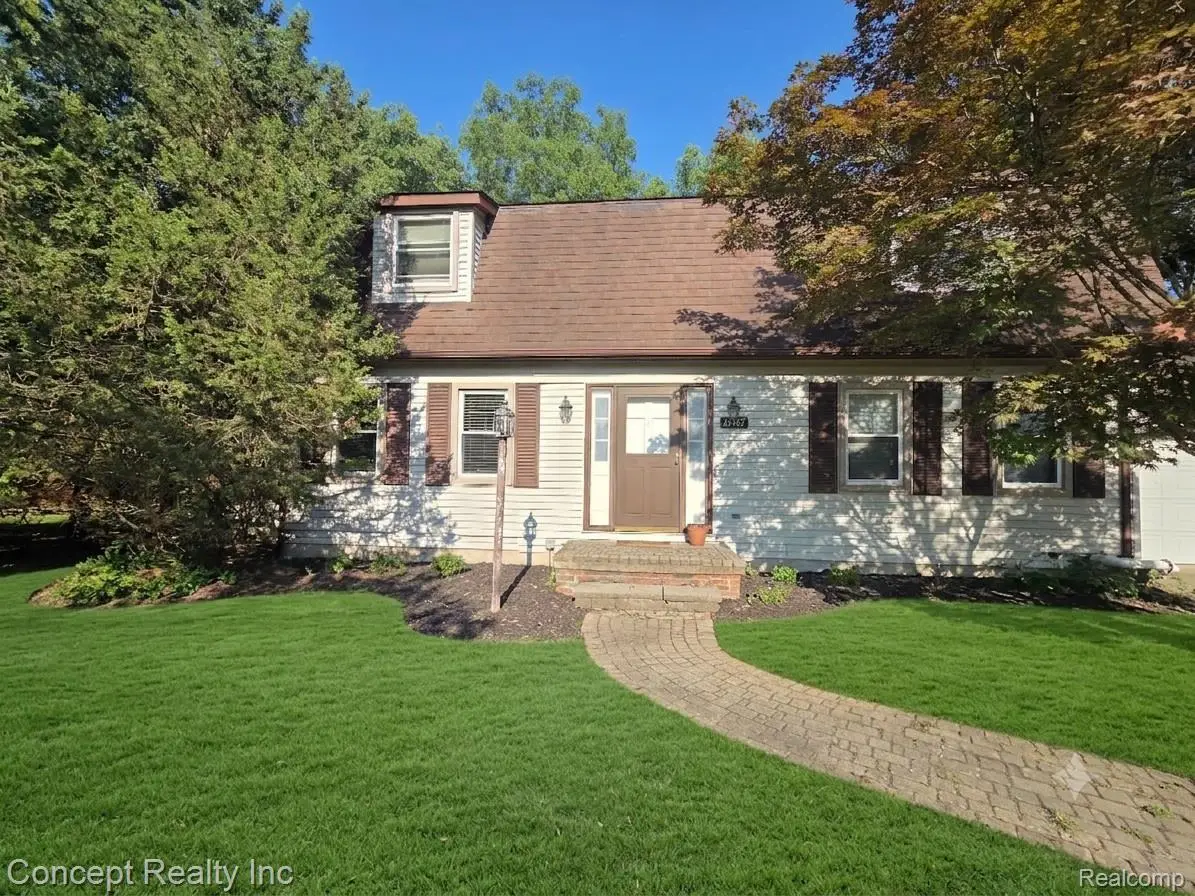 21467 Jewell Court, Grosse Ile, MI 48138 - #1
