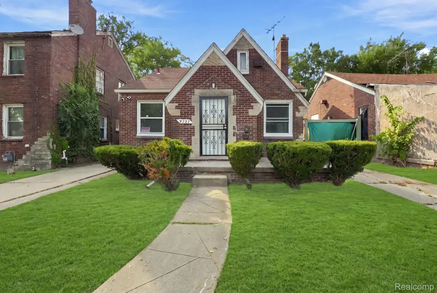 9733 Somerset Avenue, Detroit, MI 48224 - #2
