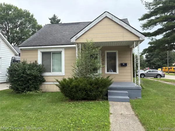 27141 Hampden Street, MadisonHeights, MI 48071