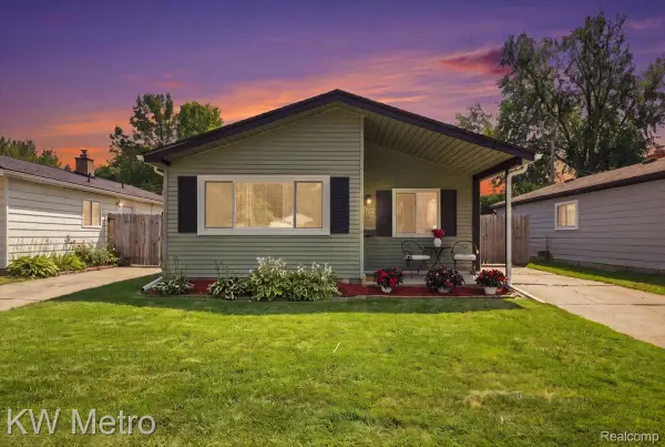 1762 E Granet Avenue, HazelPark, MI 48030