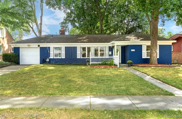16598 Lexington, Redford, MI 48240