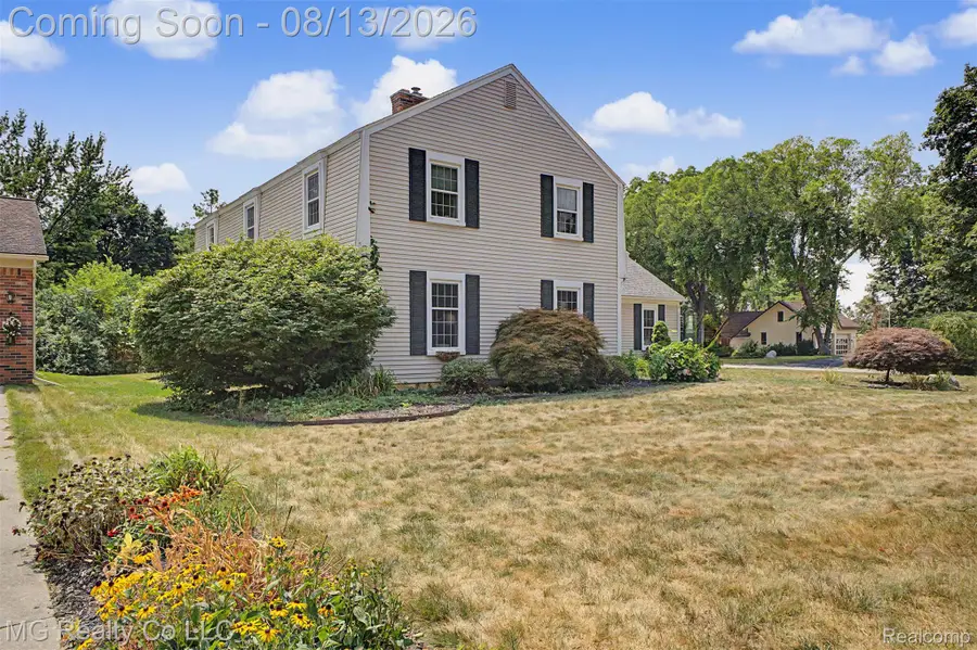 35565 Tall Pine Road, Farmington, MI 48335 - #3