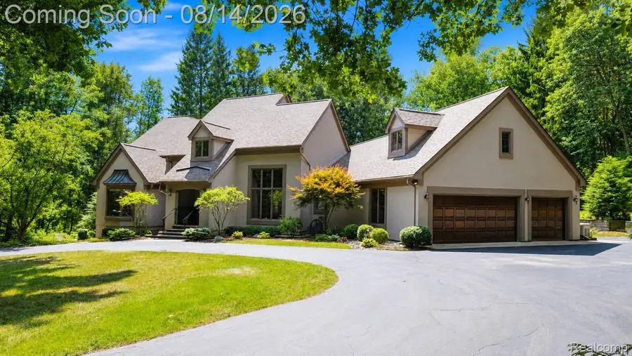 13130 Pine Meadow Drive, Fenton, MI 48430 - #2