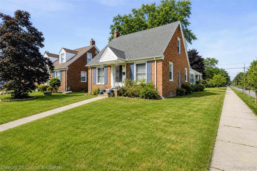 1651 Nightingale Street, Dearborn, MI 48128 - #3
