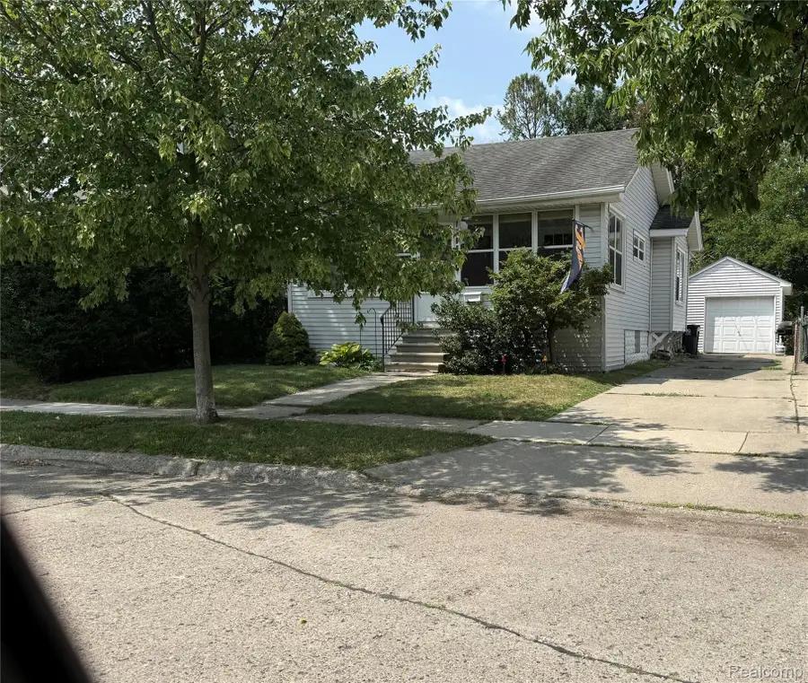 1108 S Wilson Avenue, Royal Oak, MI 48067 - #3
