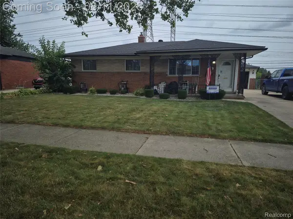 30541 Iroquois Drive, Warren, MI 48088