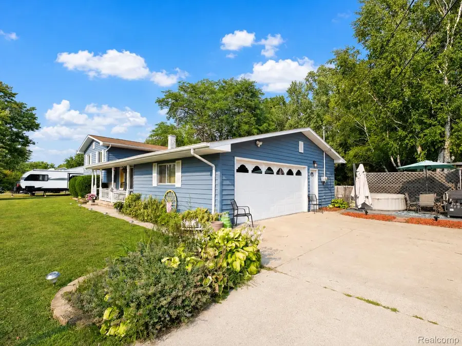 5197 Capri Lane, Flint, MI 48507 - #2