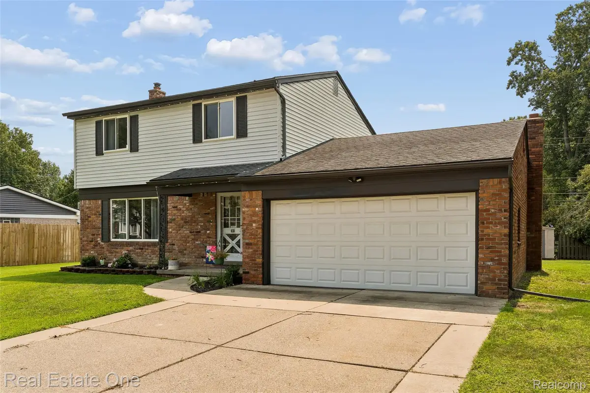 23678 King Drive, Clinton Township, MI 48035 - #1