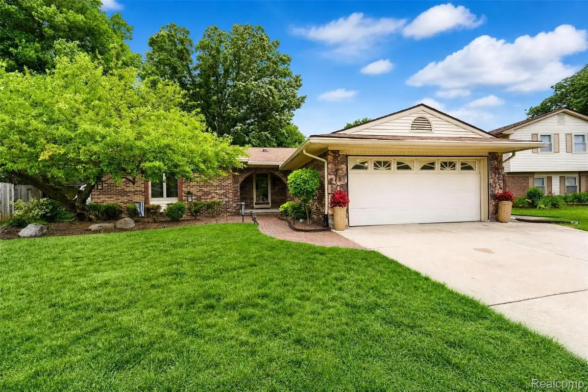 41768 Hanford Road, Canton, MI 48187 - #1