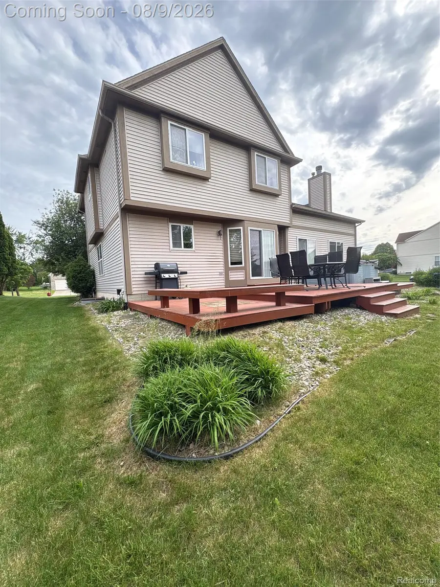 8366 Sherwood Drive, Grand Blanc, MI 48439 - #2