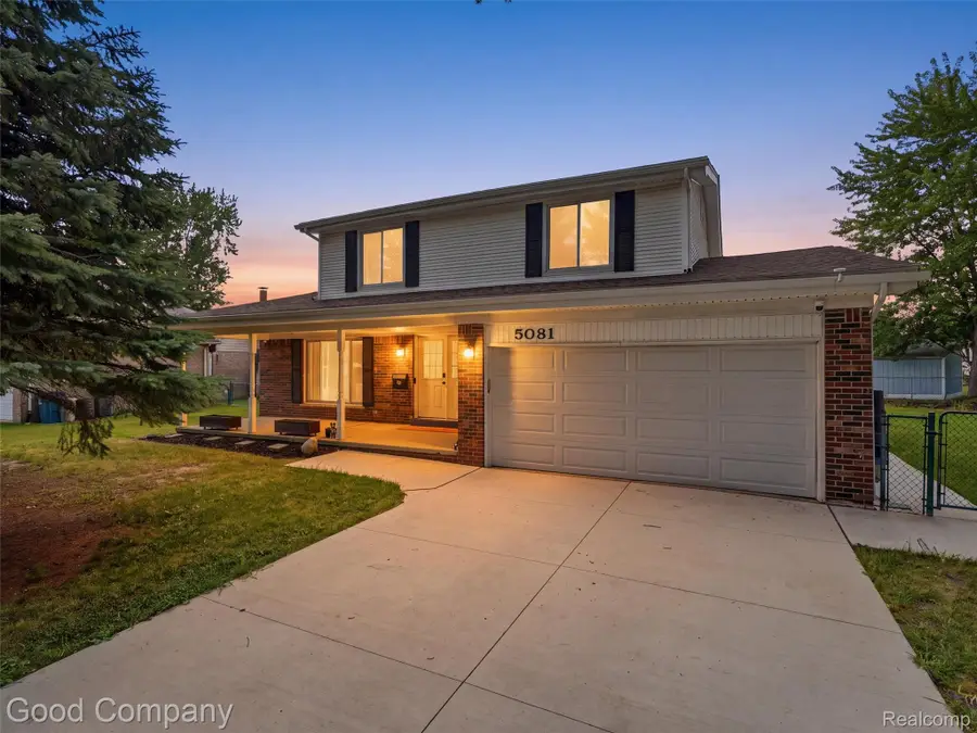5081 Abington Drive, Troy, MI 48085 - #2
