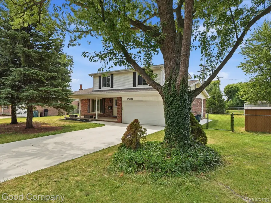 5081 Abington Drive, Troy, MI 48085 - #3