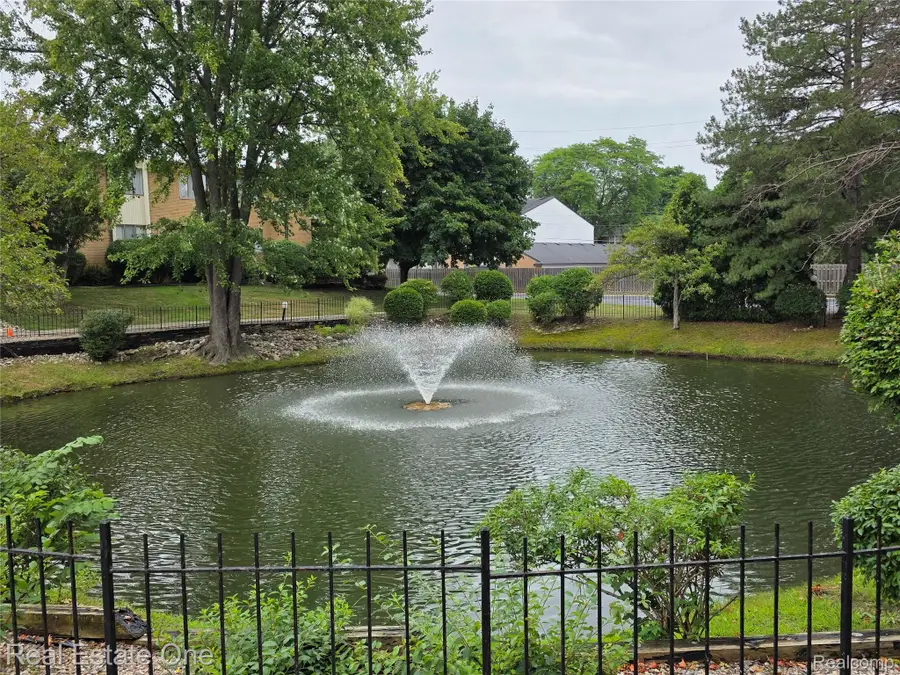 31935 W 14 Mile Road #120, Farmington, MI 48334 - #3