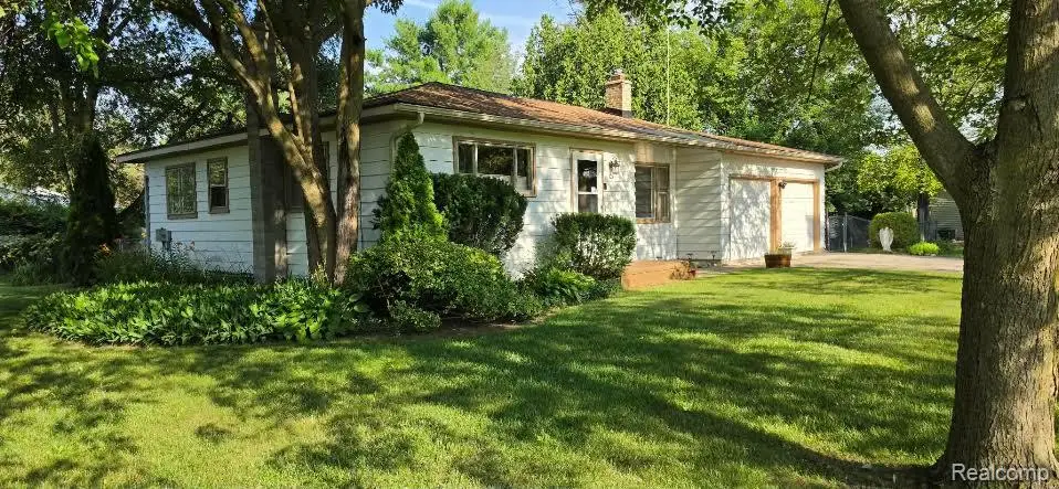 9175 Bernice Drive, Pinckney, MI 48169 - #1