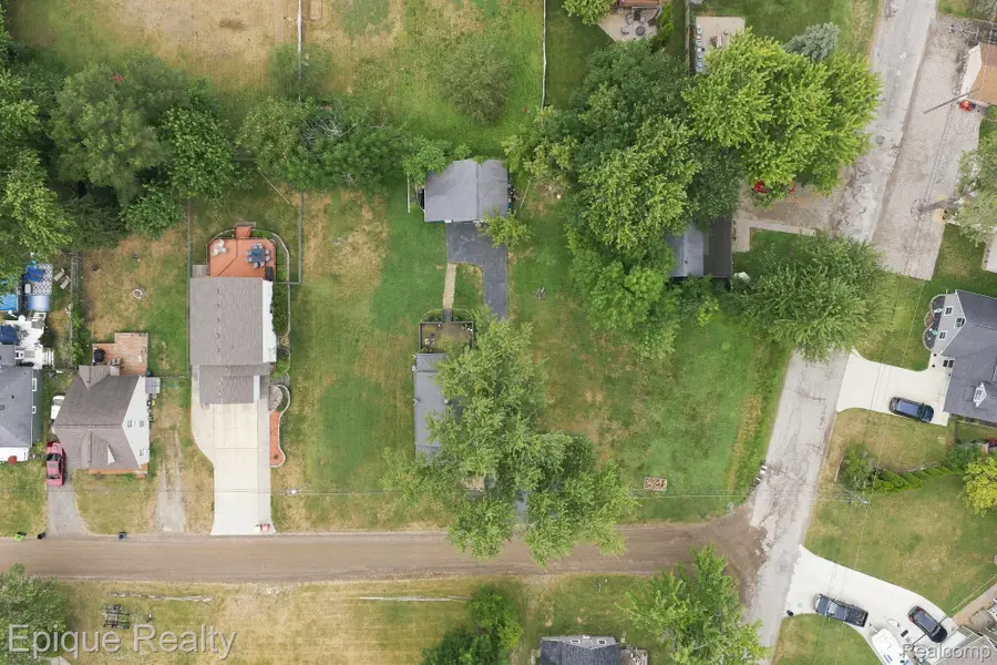 4860 Lakeview Avenue, West Bloomfield, MI 48324 - #3