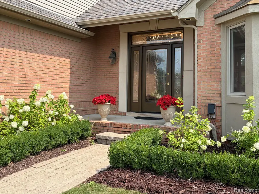 47130 Burning Tree Lane, Macomb, MI 48044 - #3