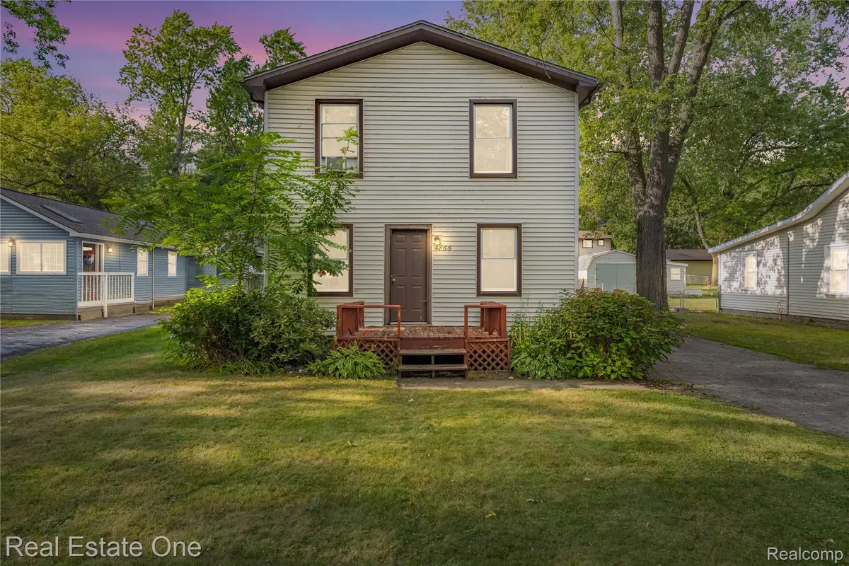 4866 Filer Street, Waterford, MI 48328 - #1
