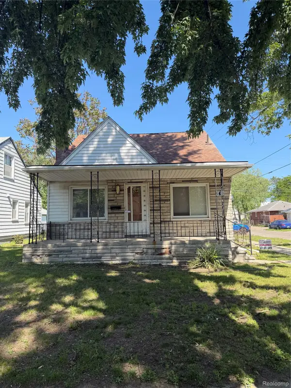 21004 Syracuse Avenue, Warren, MI 48091