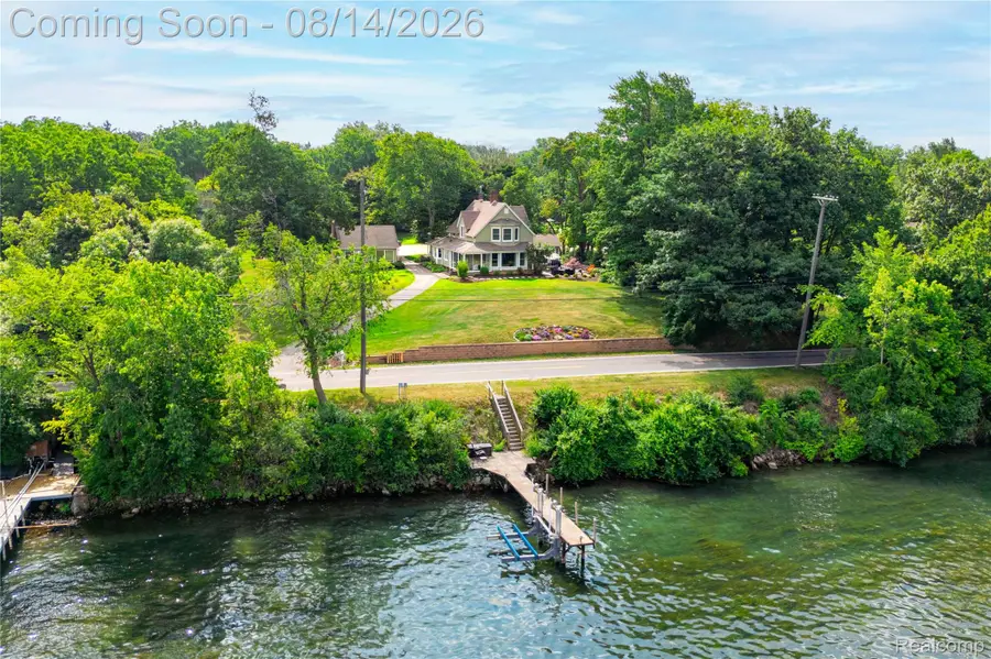 21843 West River Road, Grosse Ile, MI 48138 - #3