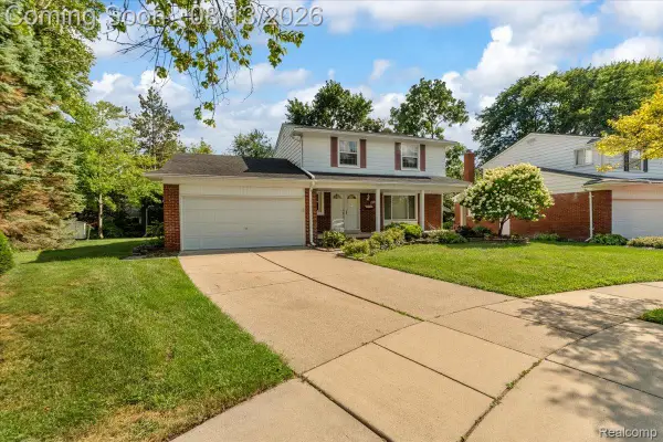 1216 Charrington Drive, Troy, MI 48083